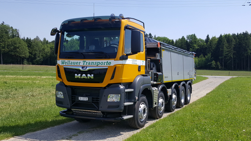 MAN TGS 10x4/6 BB 5-Achser mit Fliegl-Abschieber