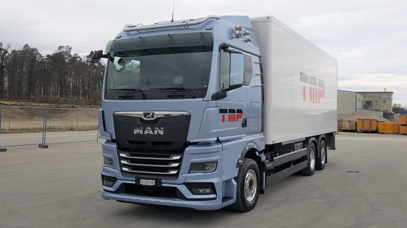 MAN TGX 26.510 6x2-2 Vollluftgefedert mit Kofferaufbau und Hebebühne